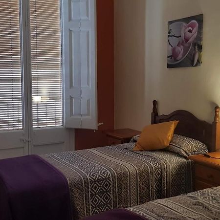 Piso Romantico Y Espacioso Tremp Kültér fotó