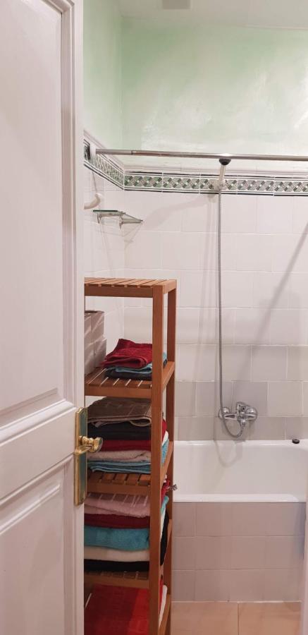 Piso Romantico Y Espacioso Tremp Kültér fotó
