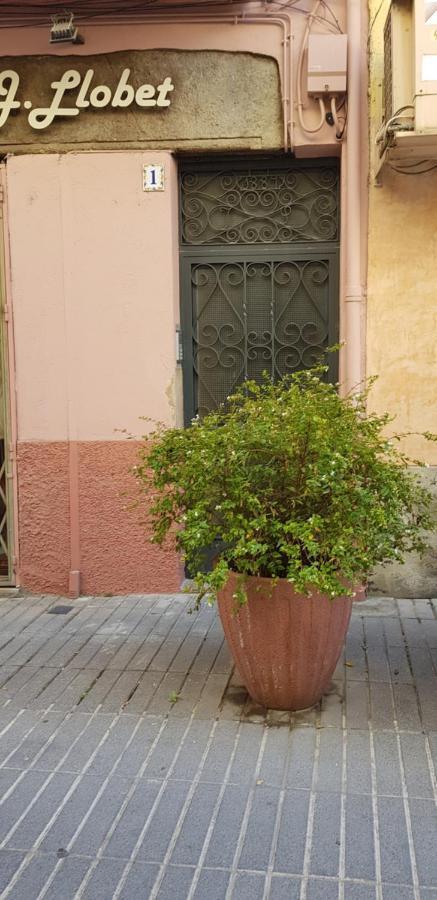Piso Romantico Y Espacioso Tremp Kültér fotó